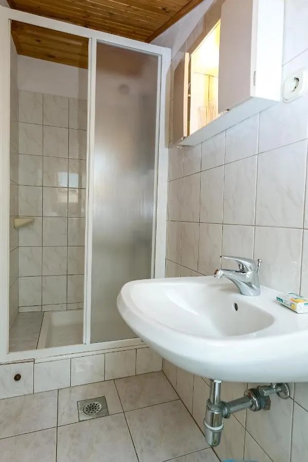 Pansion Alen - Dugi Otok Bed & Breakfast Luka