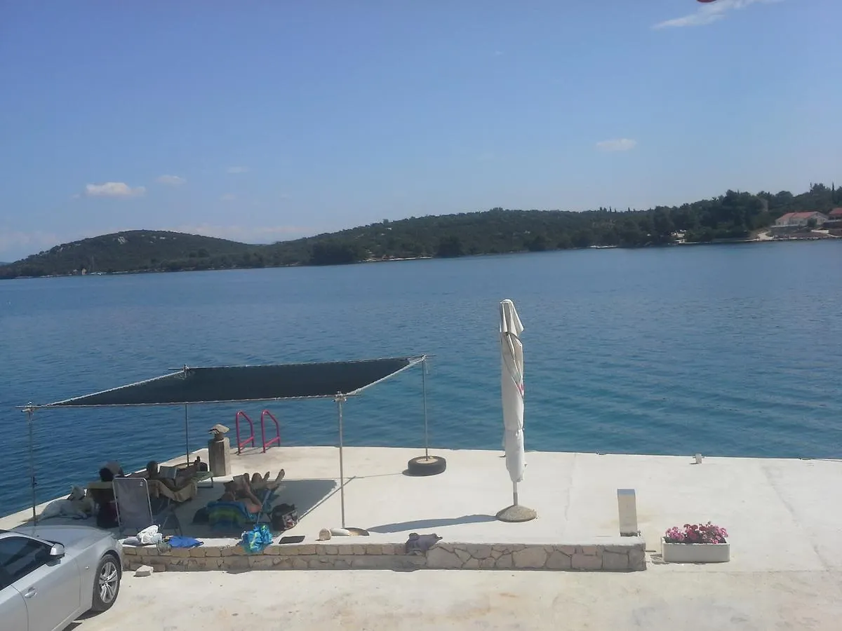 Pansion Alen - Dugi Otok Bed & Breakfast Luka  3*, Luka (Dugi Otok)