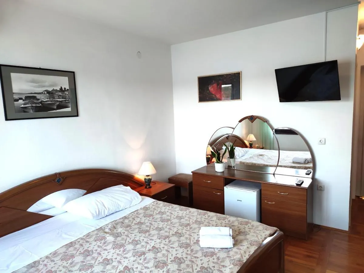 Pansion Alen - Dugi Otok Bed & Breakfast Luka  Luka (Dugi Otok)